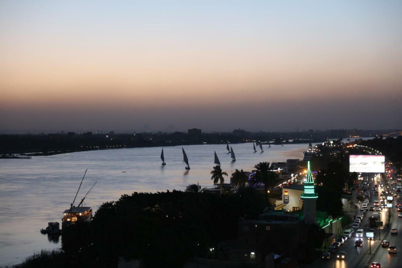 Maadi, Direct Nile River View From All Rooms Kairo Exterior foto