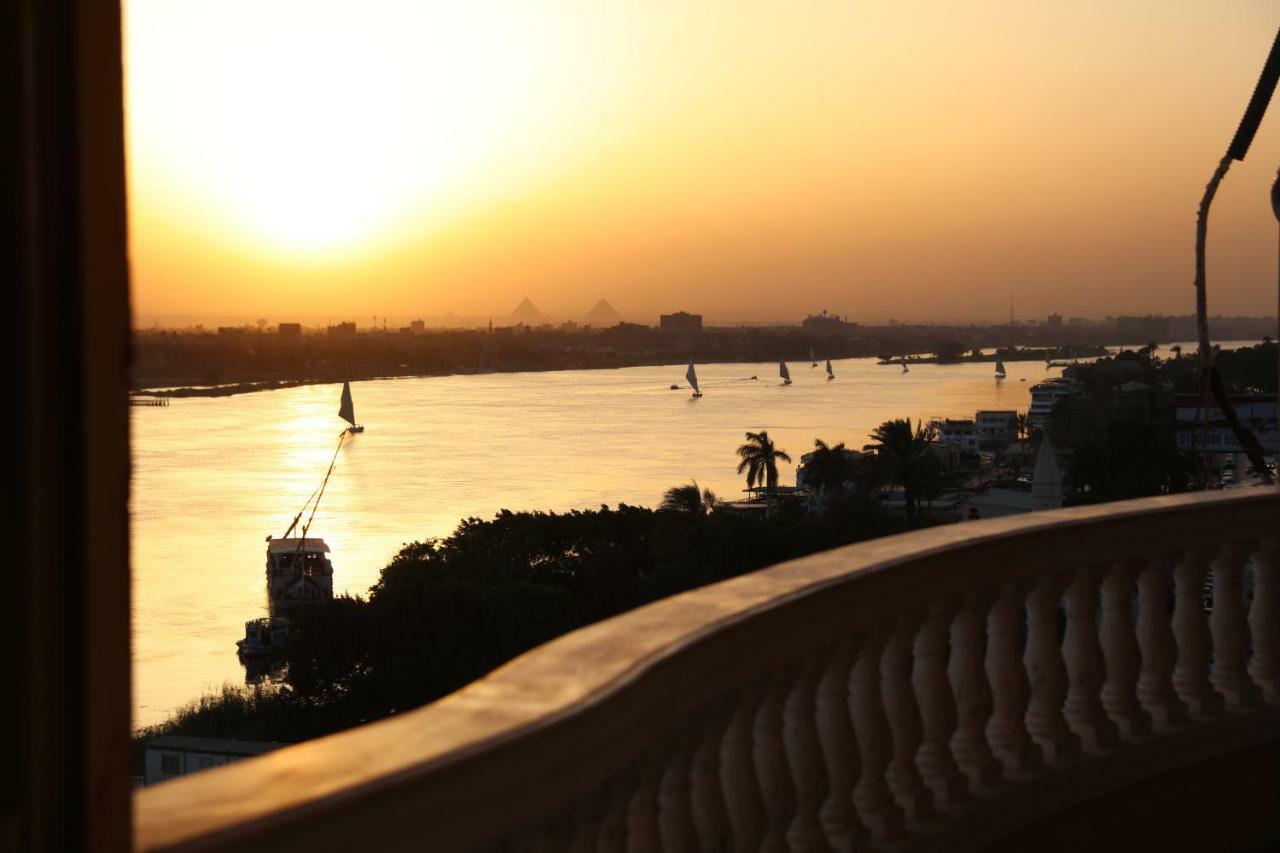 Maadi, Direct Nile River View From All Rooms Kairo Exterior foto